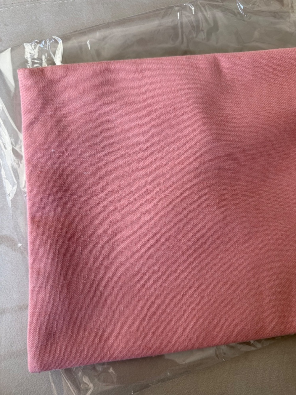 Gucci pink silk pouch - Picture 5 of 8